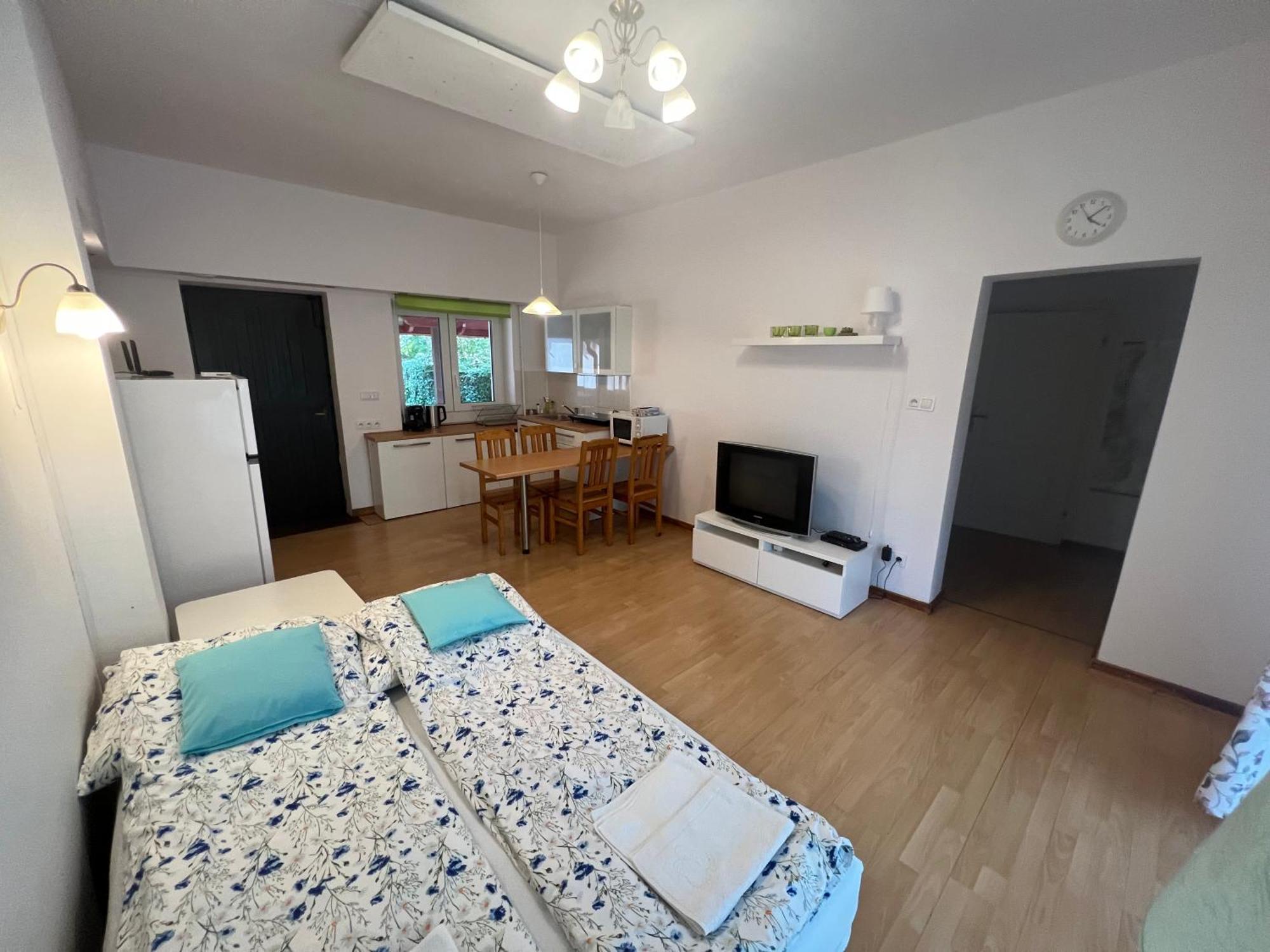 Sosnowy Apartament Józefów エクステリア 写真